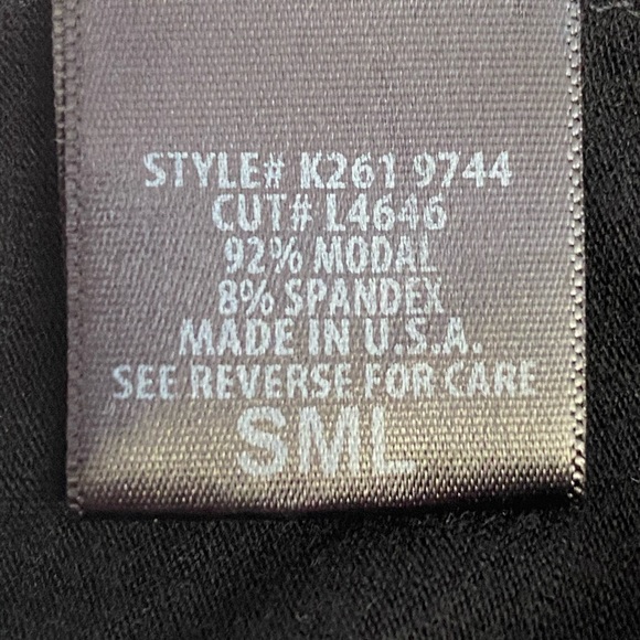 Ruffled strap tank top - Picture 4 of 5